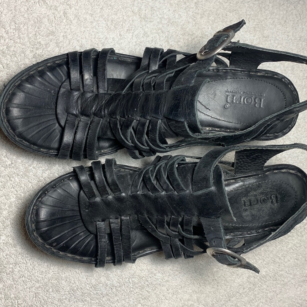 Born 4inch wedge black leather strappy sandal. Women’s size 7
